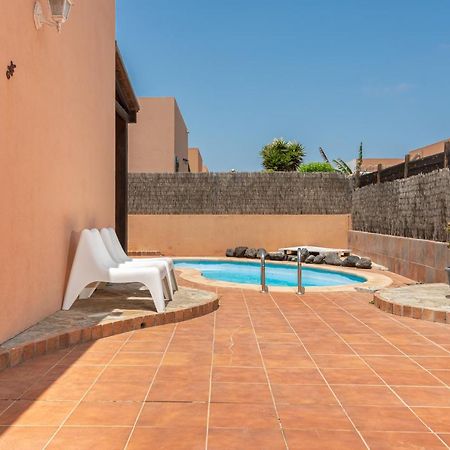 Lovely 2-Bed Villa In Corralejo Fuerteventura Exterior foto