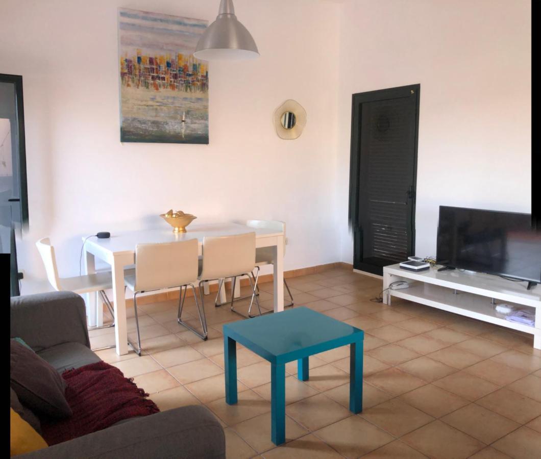 Lovely 2-Bed Villa In Corralejo Fuerteventura Exterior foto